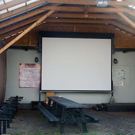 Penzion Pod Hurkou Hradecna Exteriör bild