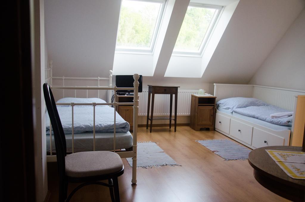 Penzion Pod Hurkou Hradecna Exteriör bild